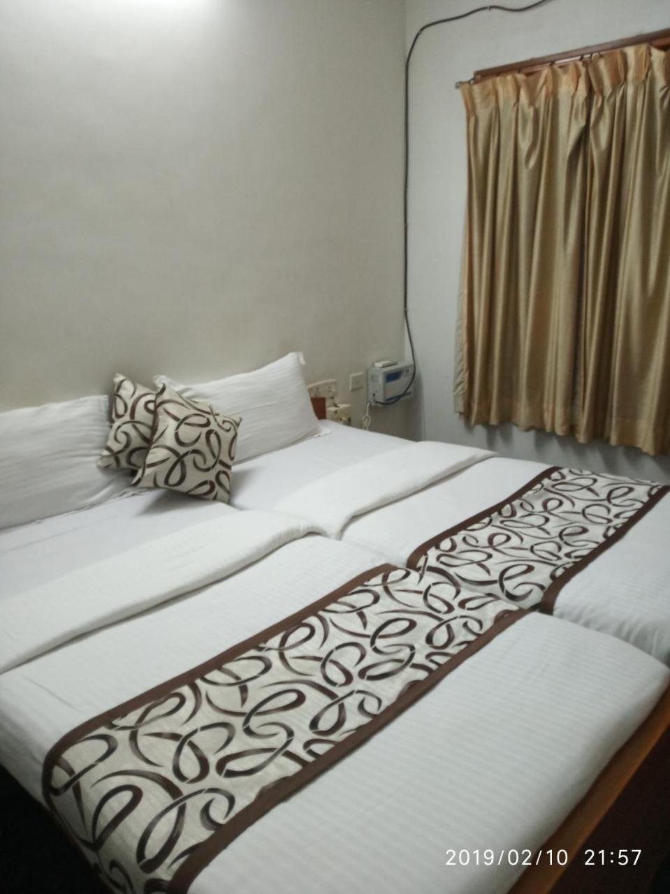 Rainbow House Luxury Rooms 钦奈 外观 照片